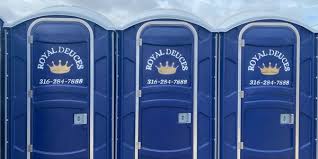 Best Portable Toilets for Parks and Recreation Areas  in Troy, OH